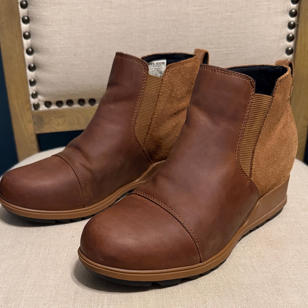 Sorel Evie Leather Wedge Ankle Boots, Size 9.5